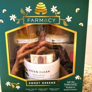 Farmacy green melting cleaning balm gift set